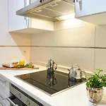 Апартаменти Deluxe Apt-views To Historic Maria Cristina Сан-Себастьян