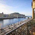 Апартаменти Deluxe Apt-views To Historic Maria Cristina Сан-Себастьян