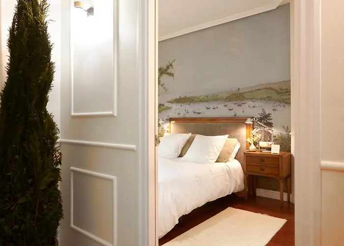 Apartment Deluxe Apt-views To Historic Maria Cristina