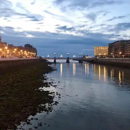 Deluxe Apt-views To Historic Maria Cristina Lägenhet *