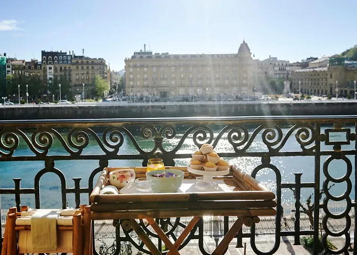 Apartment Deluxe Apt-views To Historic Maria Cristina San Sebastian