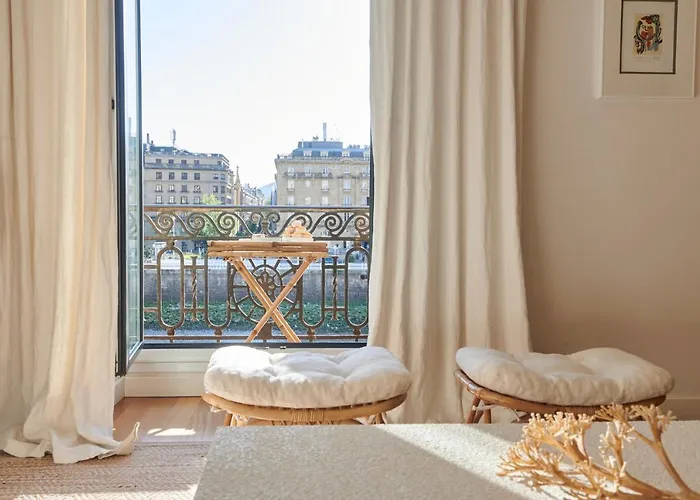 Deluxe Apt-views To Historic Maria Cristina Lägenhet