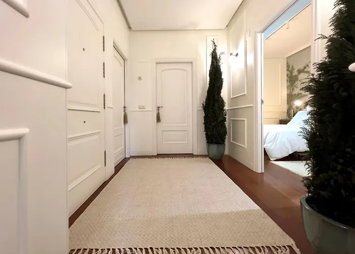 Deluxe Apt-views To Historic Maria Cristina *