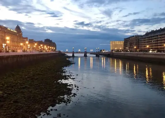 Deluxe Apt-views To Historic Maria Cristina Appartement *